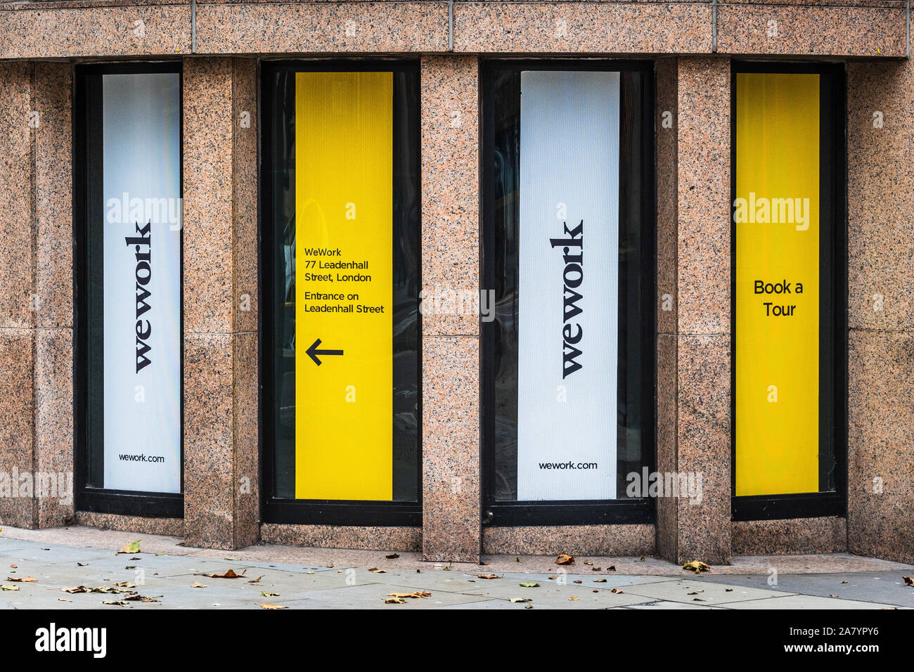 WeWork uffici nella città di Londra il quartiere finanziario. Foto Stock