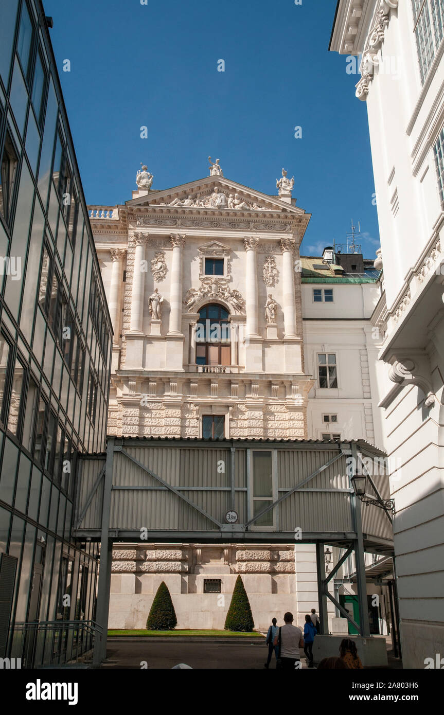 Il Palazzo di Hofburg e Burggarten park a Vienna, in Austria Foto Stock