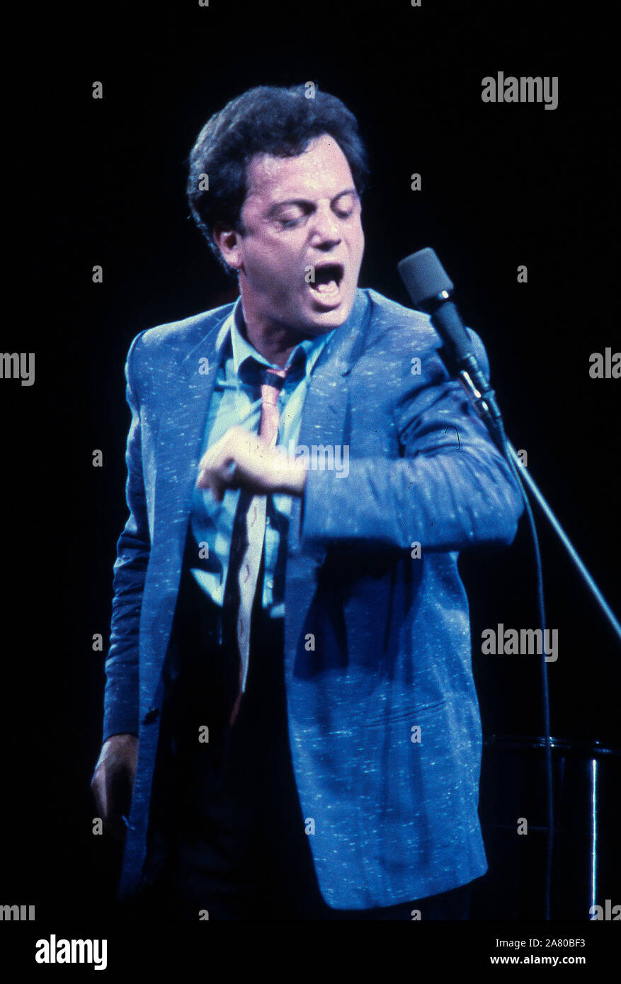 Billy Joel in esecuzione al Wembley Arena 8 Giugno 1984 Foto Stock