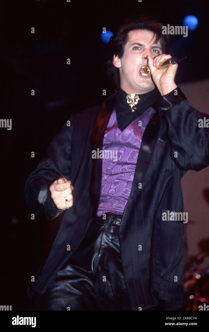Spandau Ballet in scena a Londra 1985: Tony Hadley Foto Stock