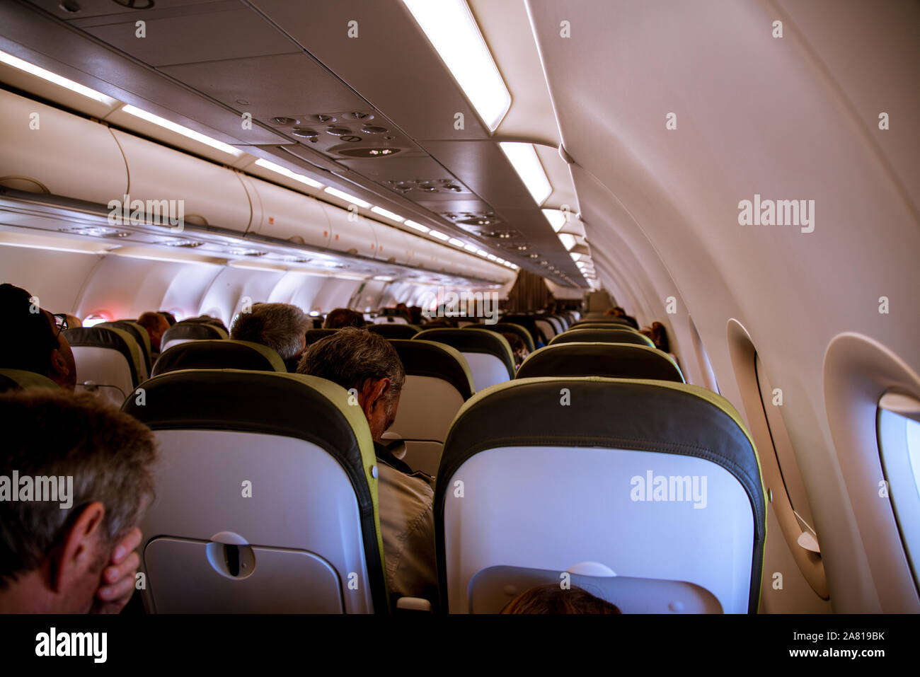 Lisbona, Portogallo. Il 26 novembre 2019. Vista degli interni di aereo Foto Stock