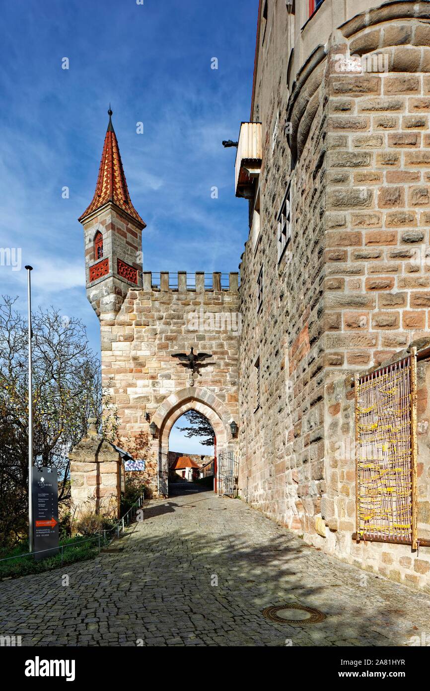 Cancello di ingresso con torre di avvistamento, Abenberg Castello, High Castle, Abenberg, Franconia Lake District, Media Franconia, strada del castello, Franconia, Bavaria Foto Stock