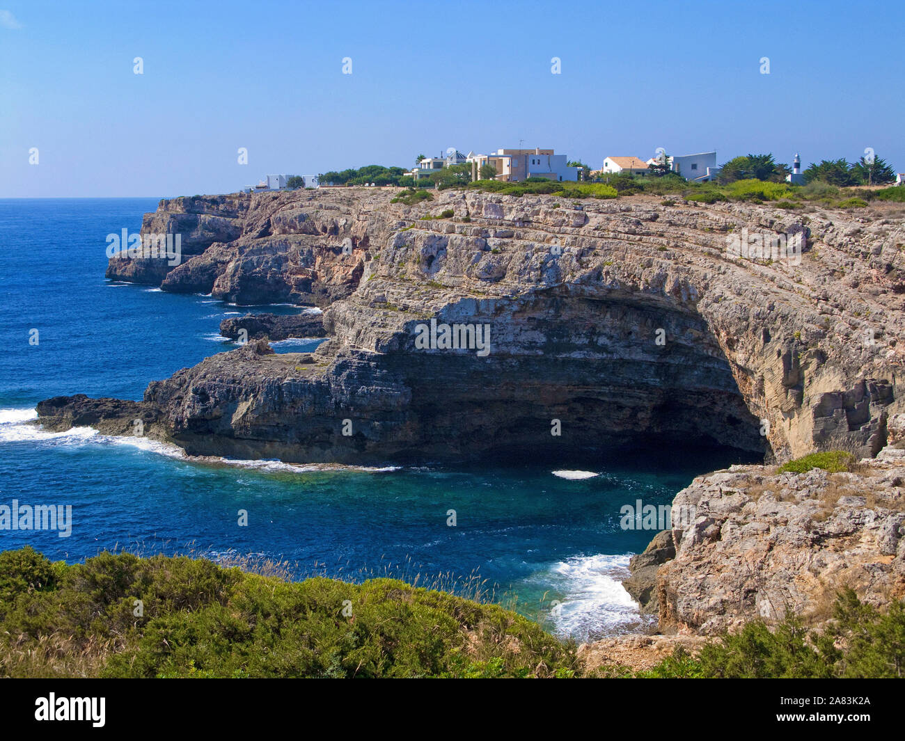 Costa rocciosa a Porto Colom, Maiorca, isole Baleari, Spagna Foto Stock