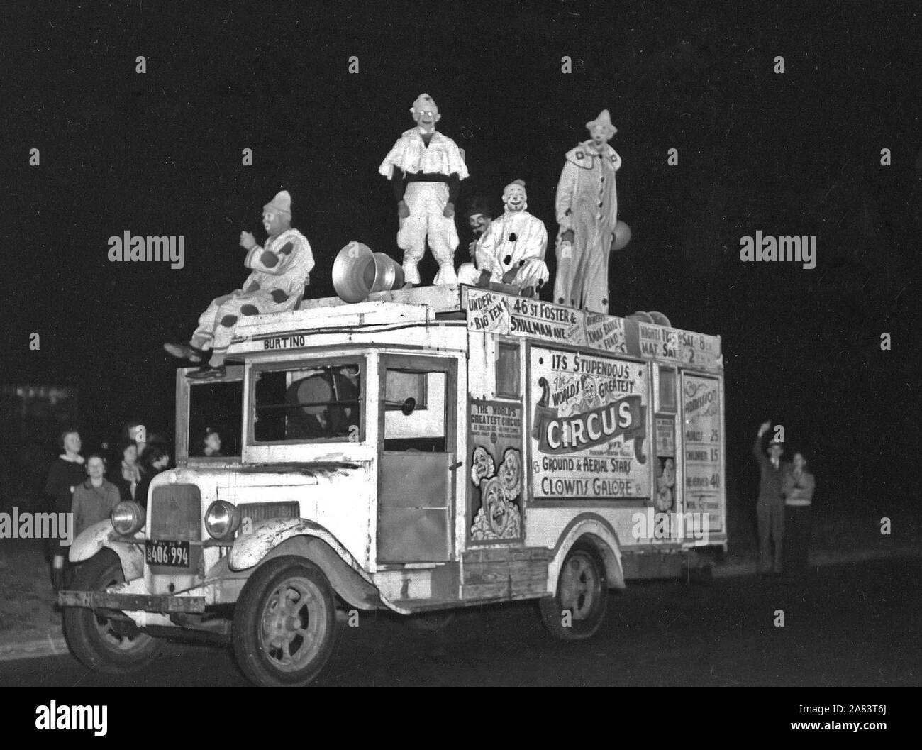 Federale di teatro circo. Qui entra in gioco la parata. Una delle unità di carrello lasciando il terreno per la grande free Night parade. ca. 1935-1939 Foto Stock