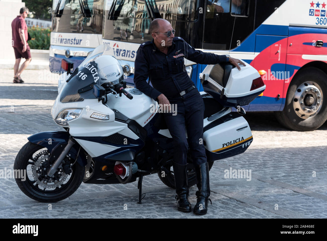 Policia cubana immagini e fotografie stock ad alta risoluzione - Alamy