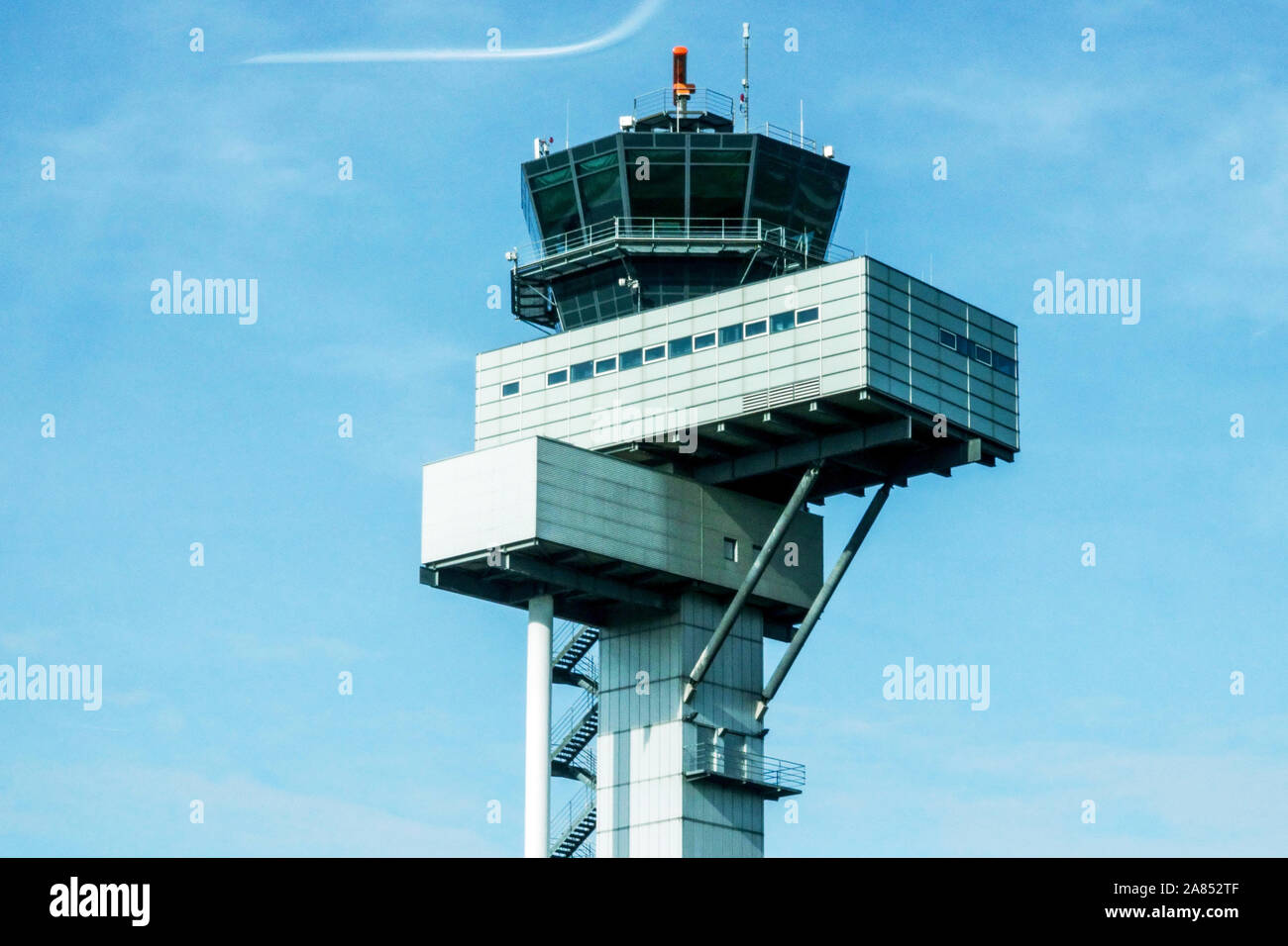 Leipzig Airport torre di controllo Germania Halle (Saale) Foto Stock