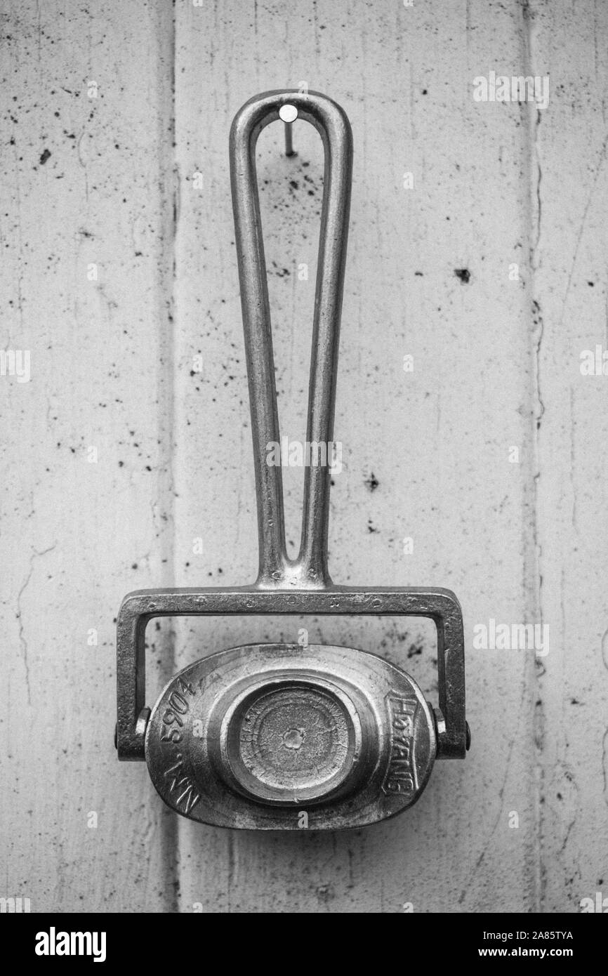 Utensili da cucina scandinavi d'epoca, utensili da cucina d'epoca, cucina d'arte, spugnature Foto Stock