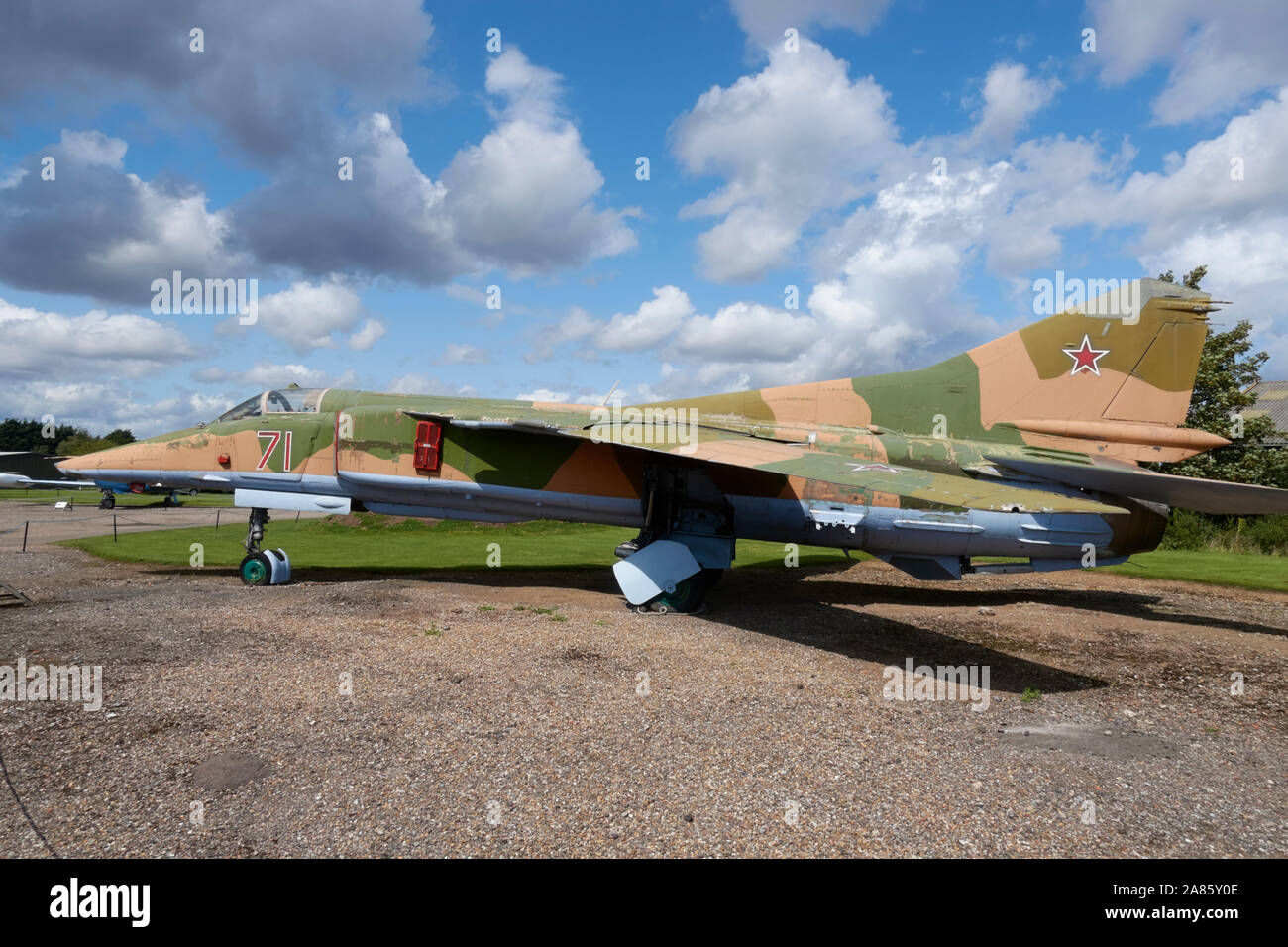 Un Mikoyan-Gurevich MiG-27K "Flogger" massa-attacco aeromobile sul display in Newark Air Museum, Nottinghamshire, Inghilterra. Foto Stock