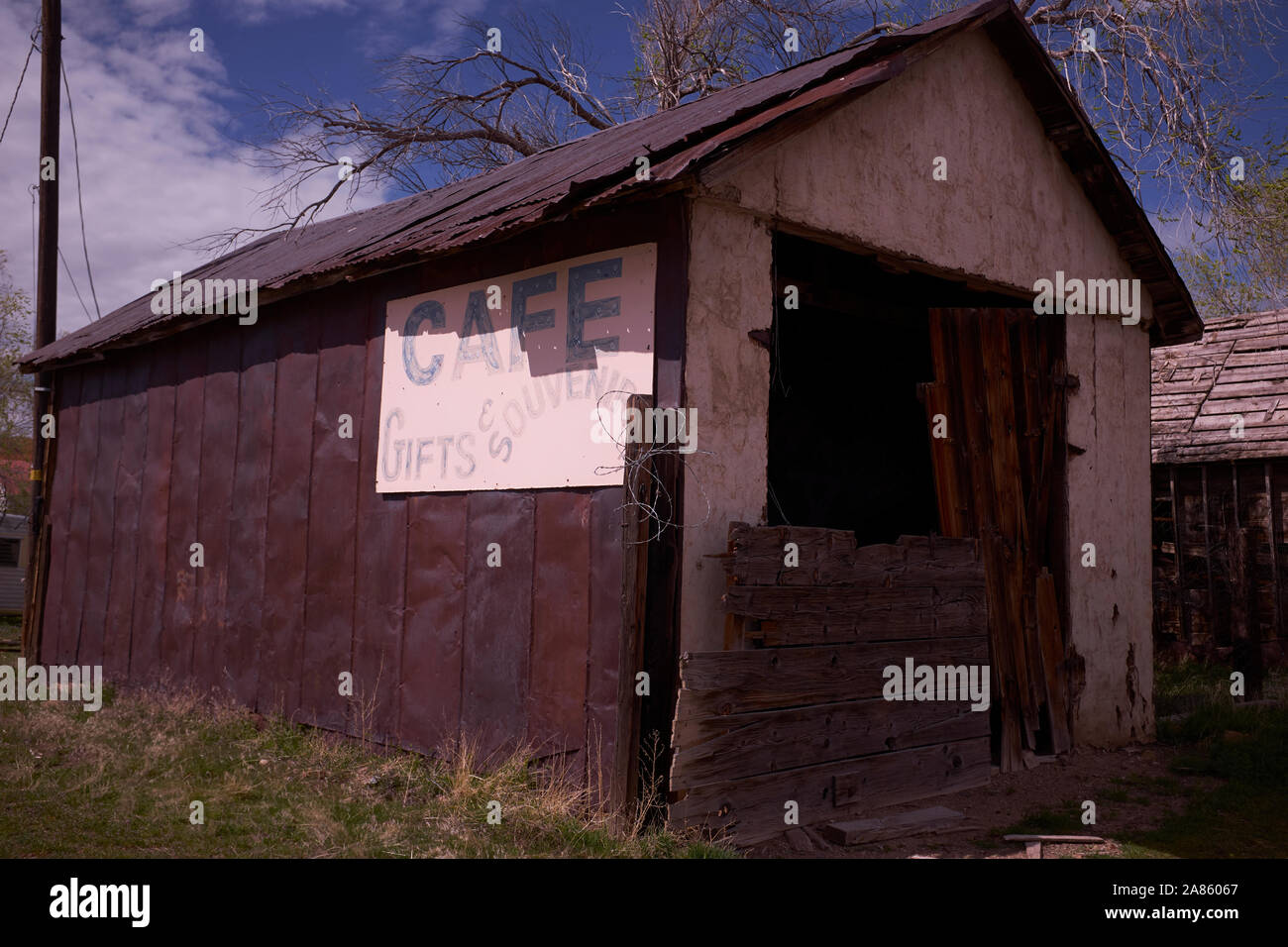 Abbandonate e edifici lungo la linea ferroviaria in Thompson molle, Utah, Stati Uniti d'America Foto Stock