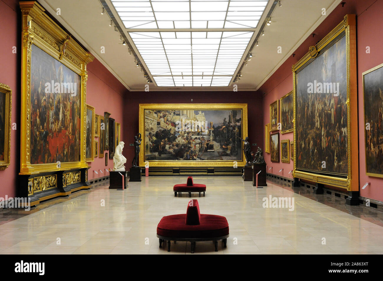 Xix secolo il polacco galleria d'Arte (Museo Sukiennice). Museo Nazionale di Cracovia. Vista interna. La Polonia. Foto Stock