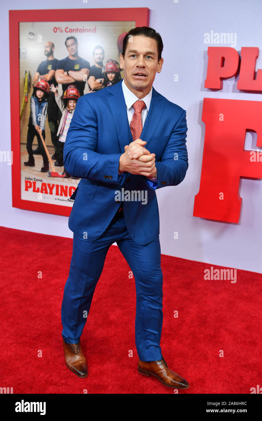 John Cena assiste la premiere di Paramount Pictures' 'Giocando con il fuoco" al AMC Lincoln Square Sabato, 26 ottobre, in New York Foto Stock