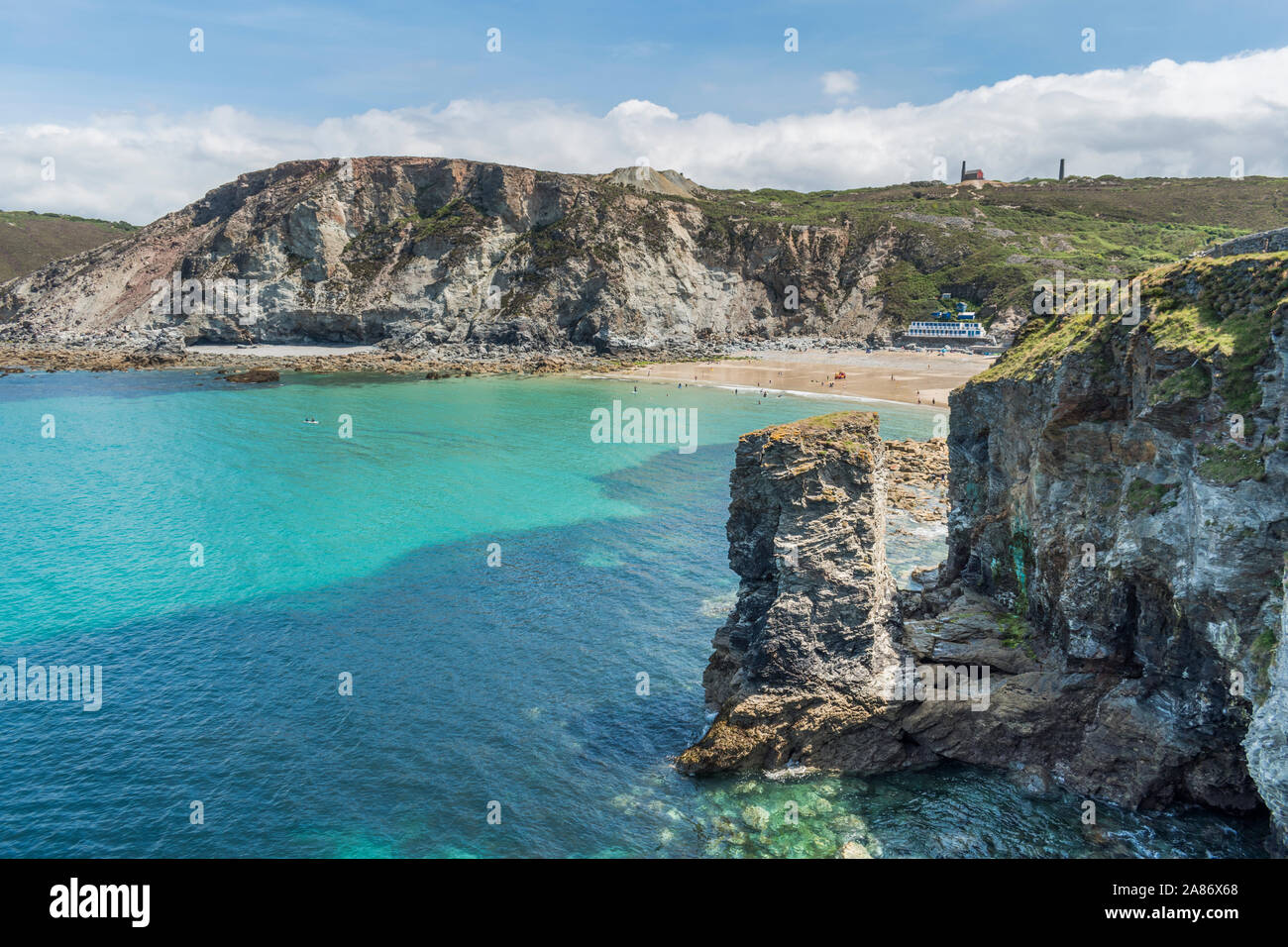 Stack di mare, Sant Agnese Cornwall in estate. Foto Stock