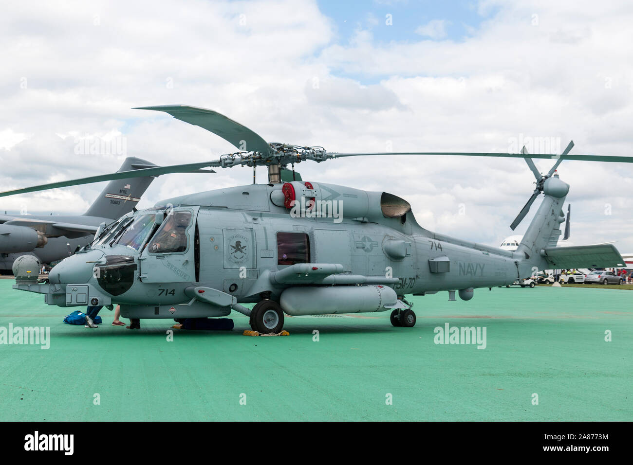 VANDALIA, OHIO / STATI UNITI D'America - 23 giugno 2018: una marina degli Stati Uniti Sikorsky SH-60 Seahawk si siede sul display statico al 2018 Vectren Airshow di Dayton. Foto Stock