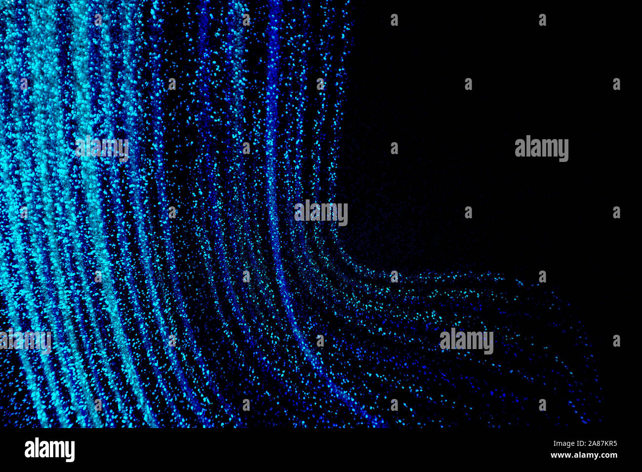 Illustrazione di astratta futuristico linee blu su sfondo nero Foto Stock