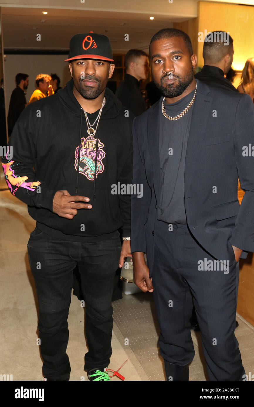 New York, NY, STATI UNITI D'AMERICA. 6 Nov, 2019. DJ Clue & Kanye West frequentare il Kanye West " seguire Dio' musica video di presentazione presso il negozio Burberry, Novembre 6, 2019 a New York City. Photo credit: Walik Goshom/Mediapunch/Alamy Live News Foto Stock