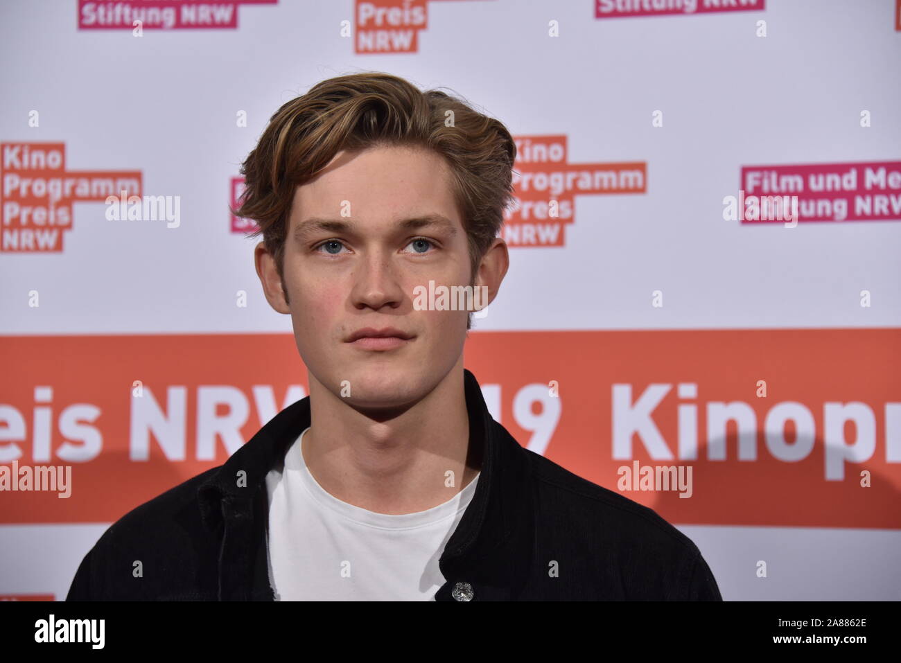 Colonia, Germania. 05 Nov, 2019. Attore Damian Hardung arriva al 29 Programma di Cinema Premio del Film e Media Foundation NRW. Credito: Horst Galuschka/dpa/Horst Galuschka dpa/Alamy Live News Foto Stock