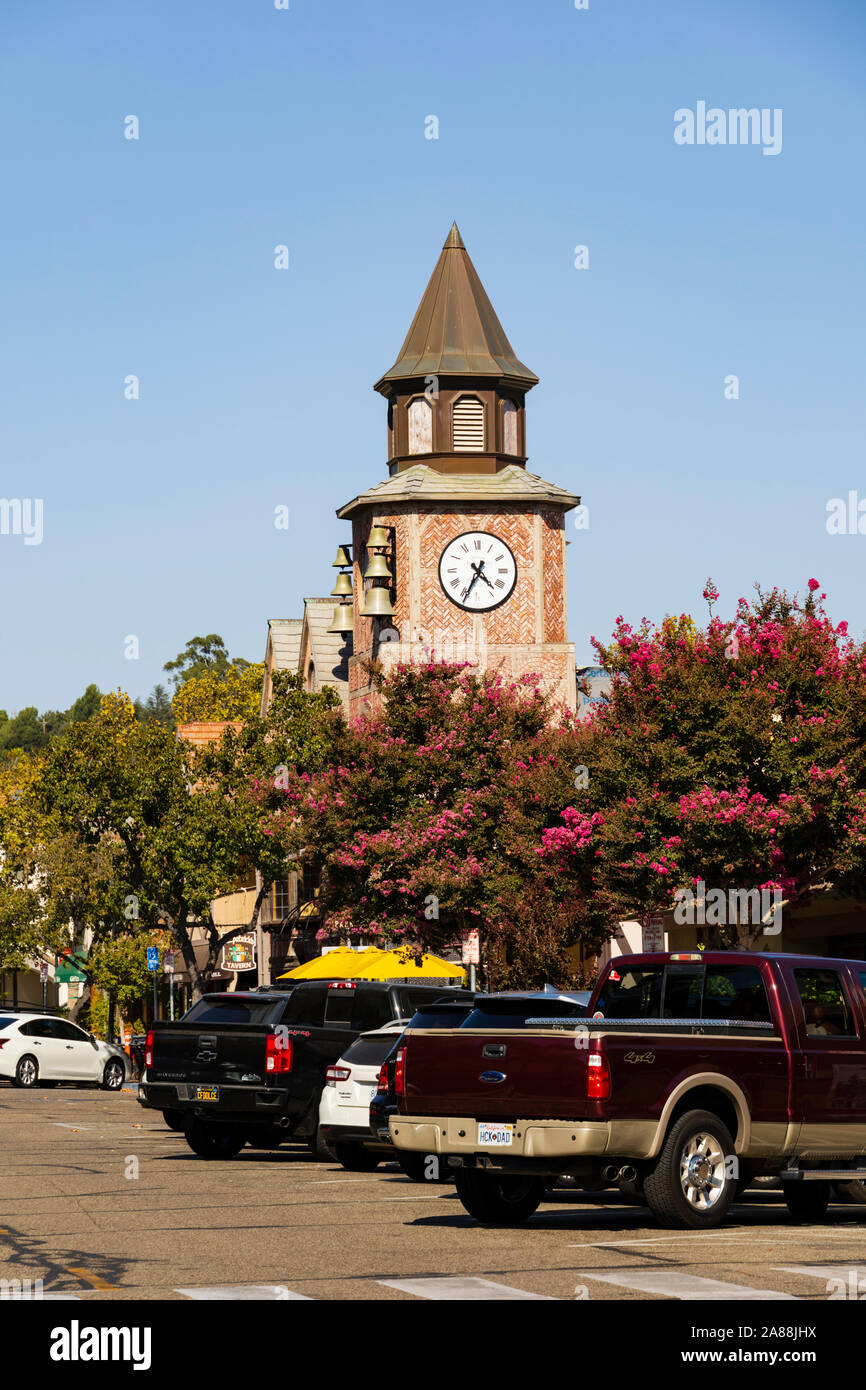 La replica della Copenhagen City Hall Clock Tower, l'insediamento Danese di Solvang, Santa Barbara County, California, Stati Uniti d'America. Foto Stock