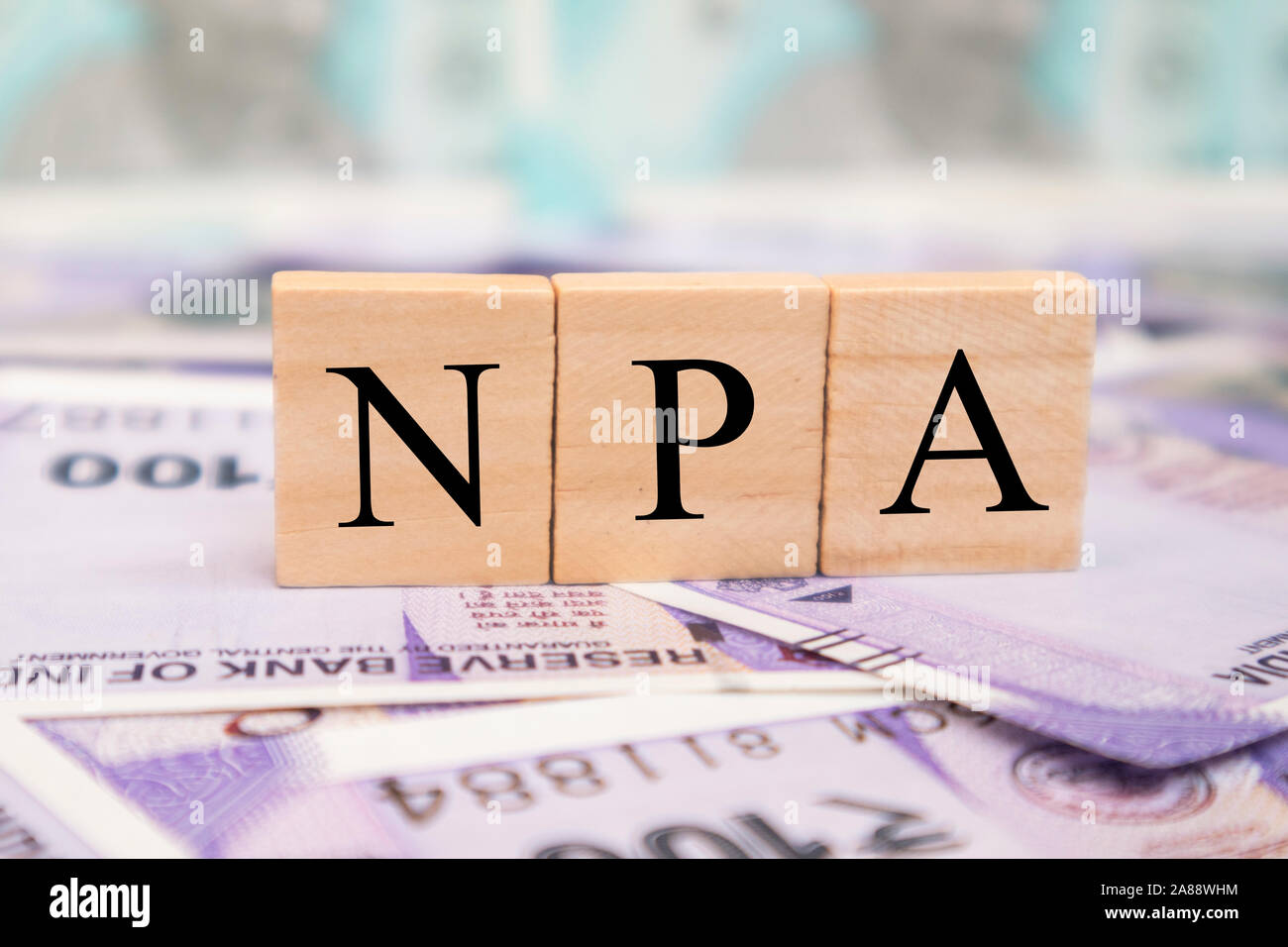NPA o non attivi performing concetto aziendale sulla valuta indiana note. Foto Stock