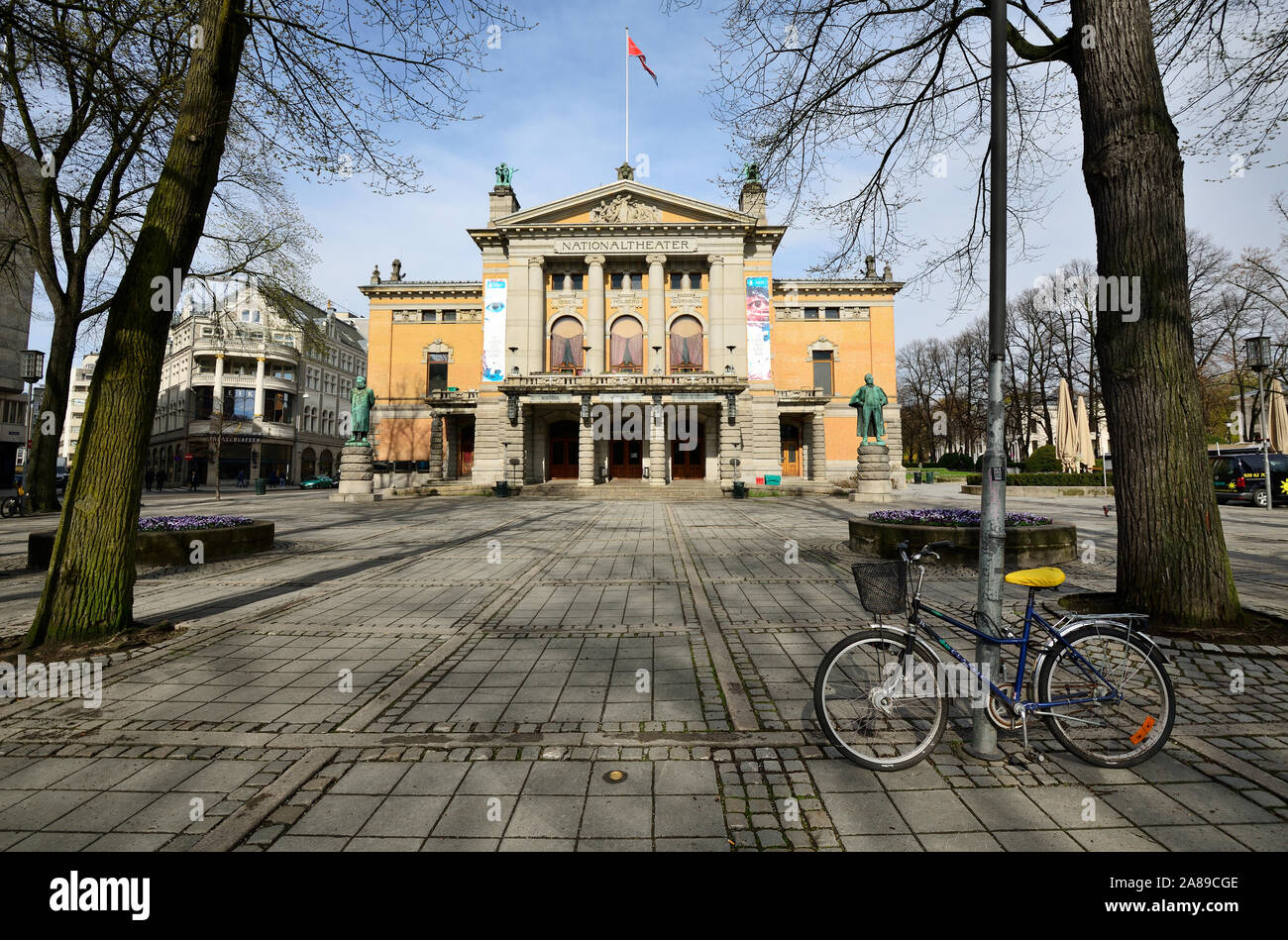 Il Teatro Nazionale. Oslo, Norvegia Foto Stock