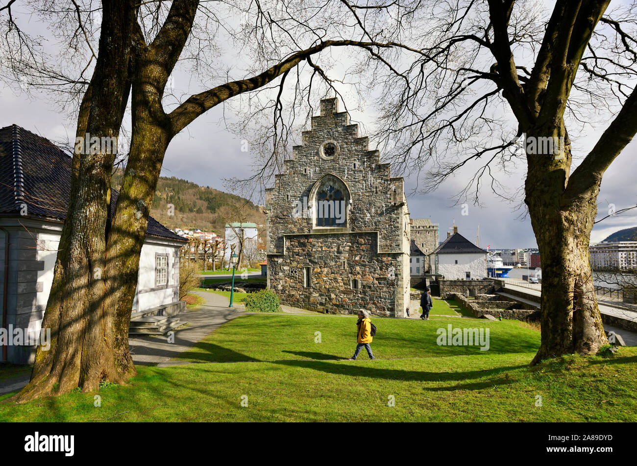 La fortezza Bergenhus (Bergenhus festning) risale al XIII secolo ed è uno dei più antichi e meglio conservati castelli in Norvegia. Bergen, Norw Foto Stock