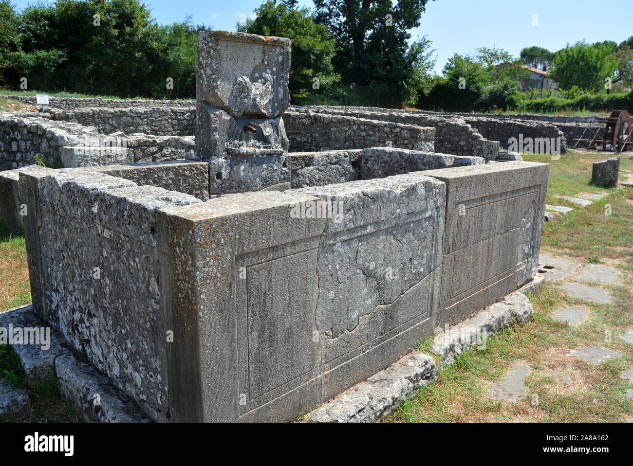 Sepino, Molise, Italia. Altilia il sito archeologico si trova in Sepino, in provincia di Campobasso. Il nome Altilia indica la città romana. Foto Stock
