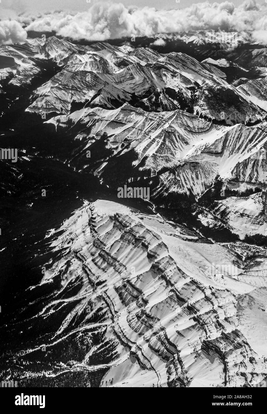 Vista aerea della Canadian Rockies, Alberta, Canada. Foto Stock