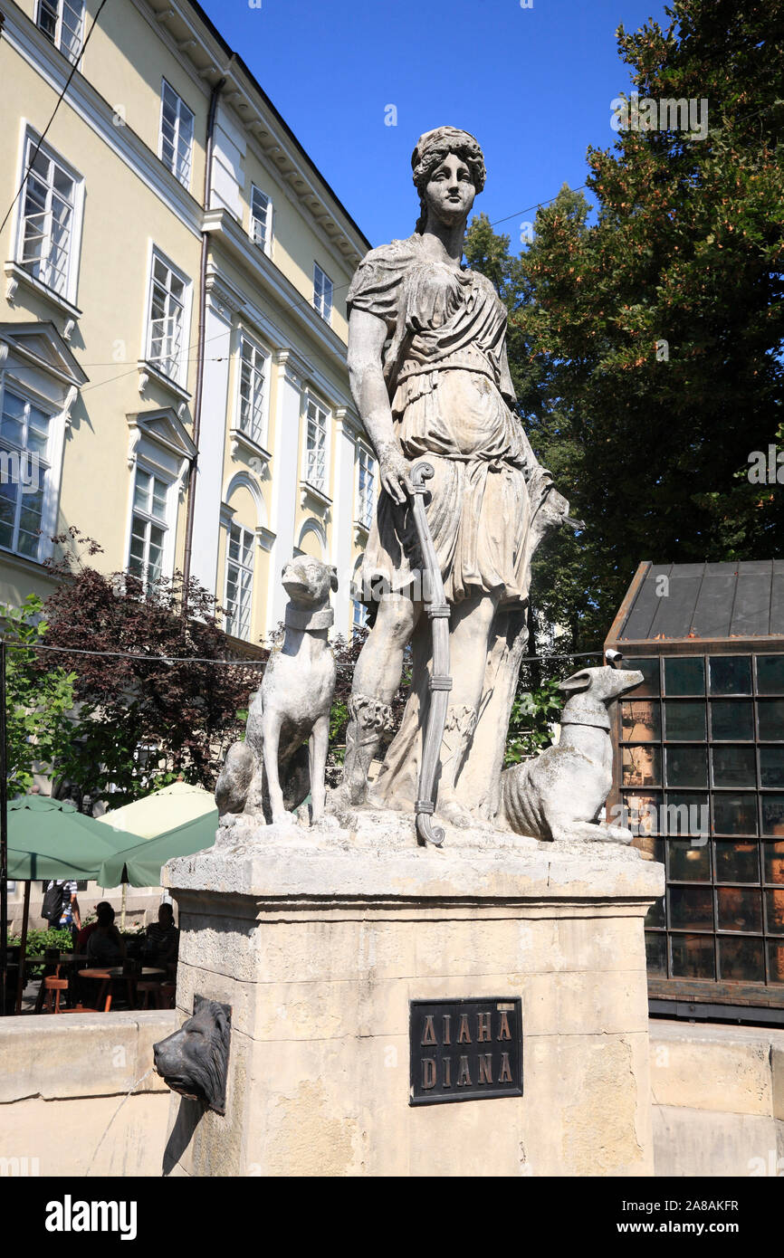 Fontana Diana, la piazza del mercato Rynok, Lviv, Ucraina Foto Stock