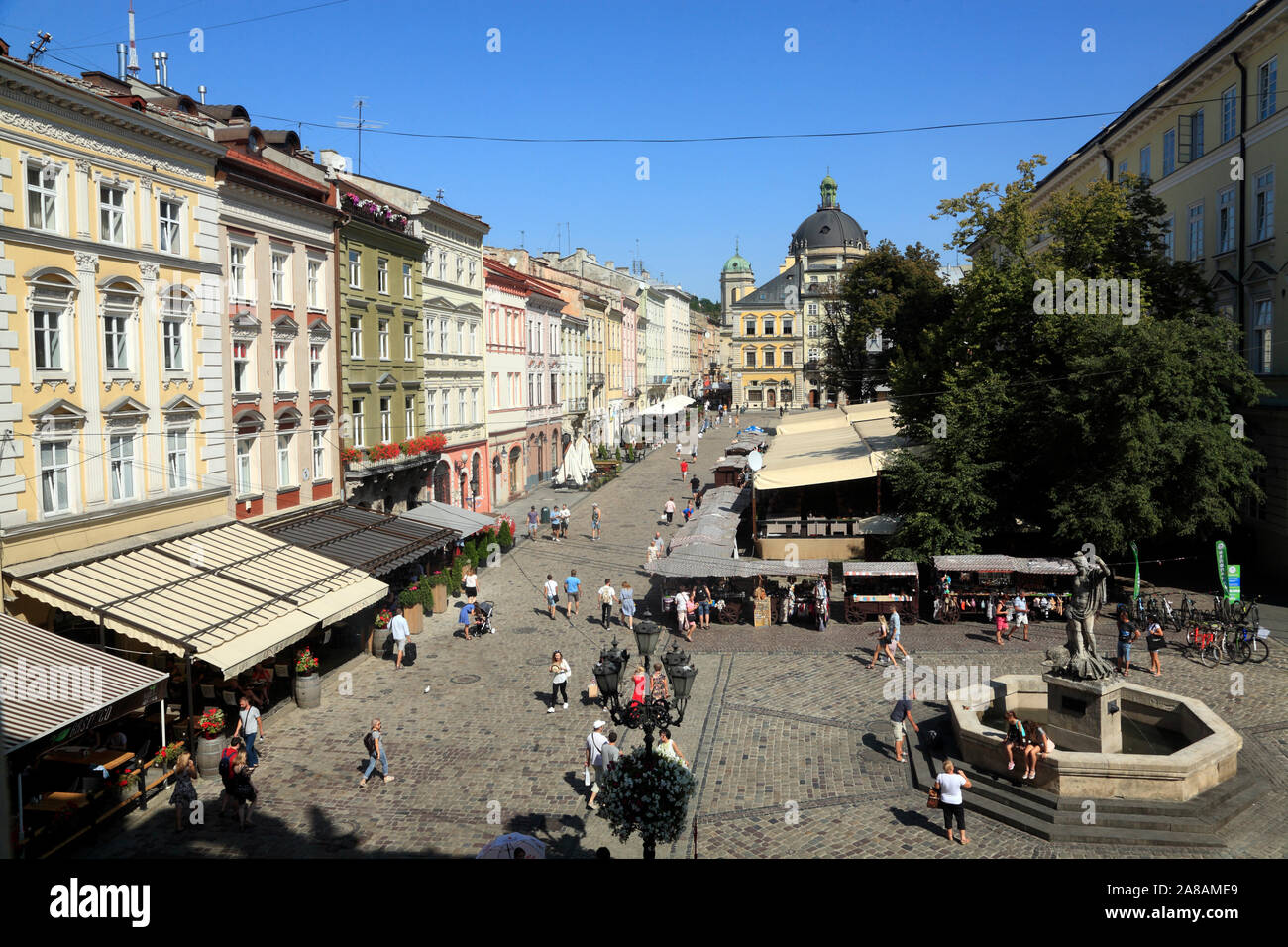 Case a piazza mercato Rynok, Lviv, Ucraina Foto Stock