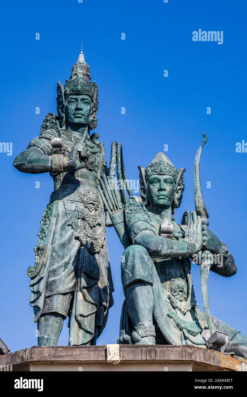Krishna e Arjuna statua, Nusa Dua, Bali, Indonesia, Asia sud-orientale, Asia Foto Stock