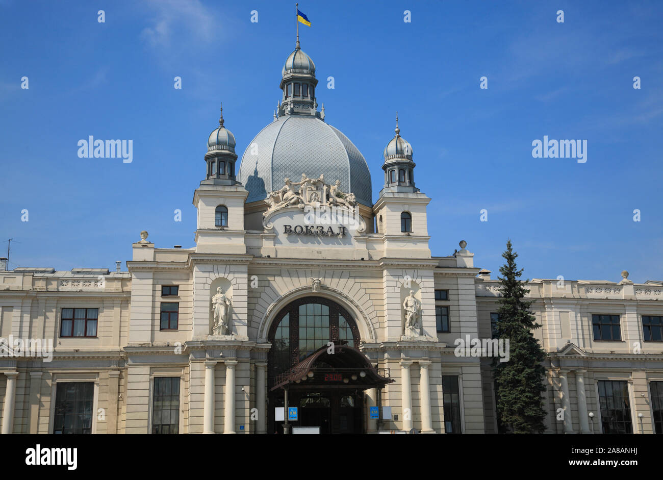 La stazione ferroviaria centrale, Lviv, Ucraina Foto Stock