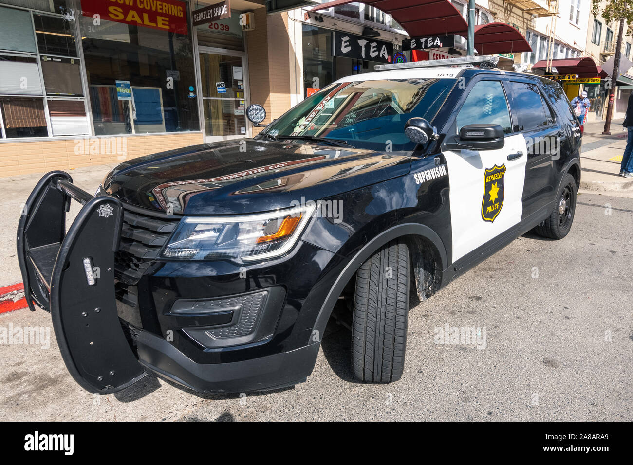 Oct 18, 2019 Berkeley / CA / STATI UNITI D'AMERICA - Polizia di Berkeley veicolo parcheggiato nella zona del centro cittadino Foto Stock