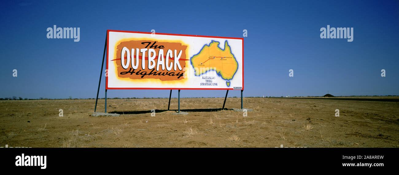 Cartellone su un paesaggio, Outback, Australia Foto Stock