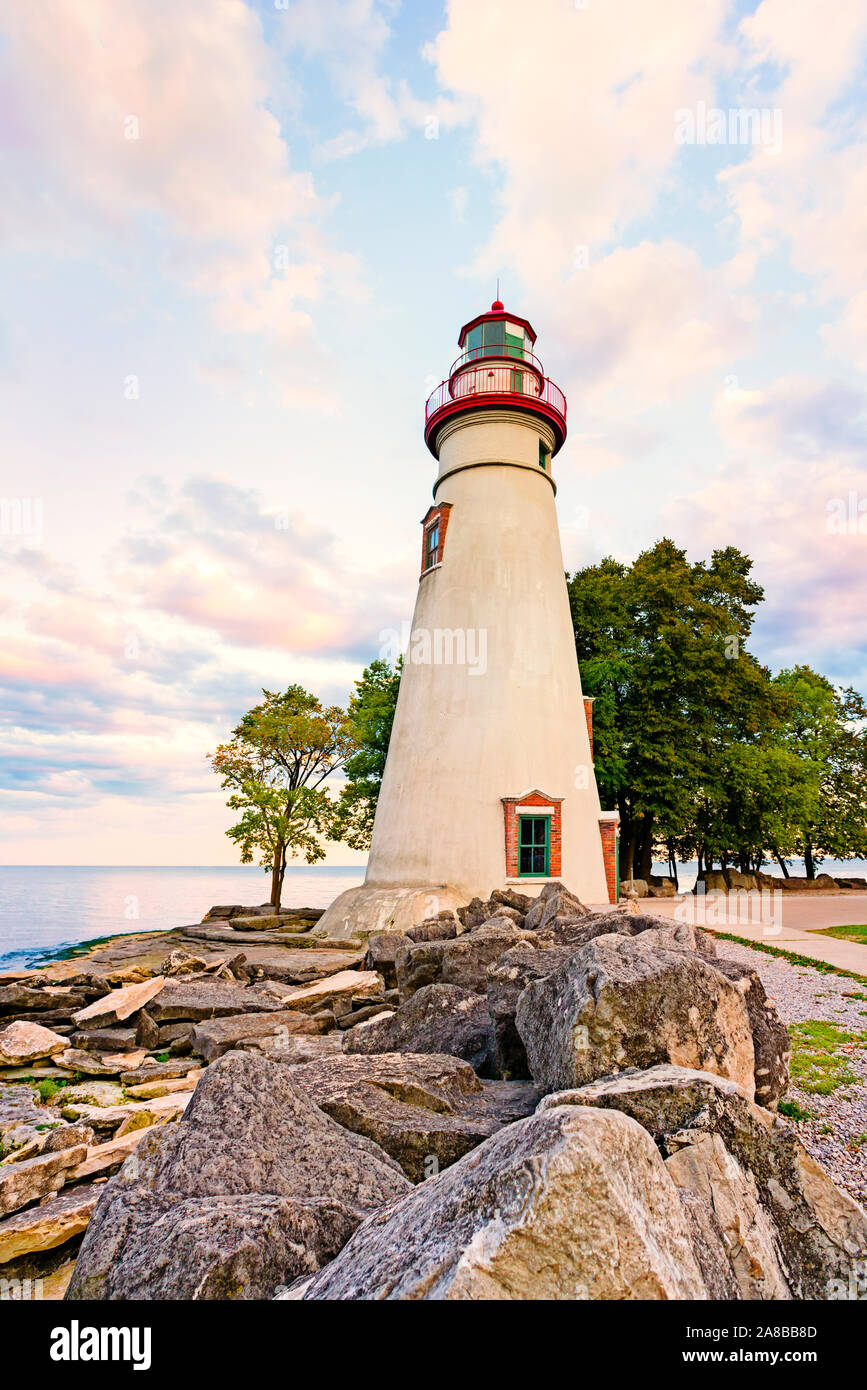 Marblehead faro sul Lago Erie a Marblehead faro del parco statale, Marblehead, Ohio autunno 2918, più antico Grandi Laghi faro dal 1820s Foto Stock