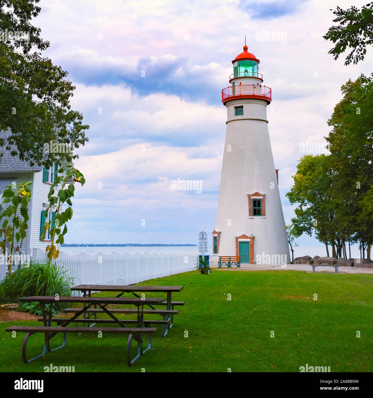 Marblehead Lighthouse stato parco sul lago Erie, Marblehead, Ohio, settembre 2018. Il più antico Grandi Laghi faro in funzionamento continuo, poiché 182 Foto Stock