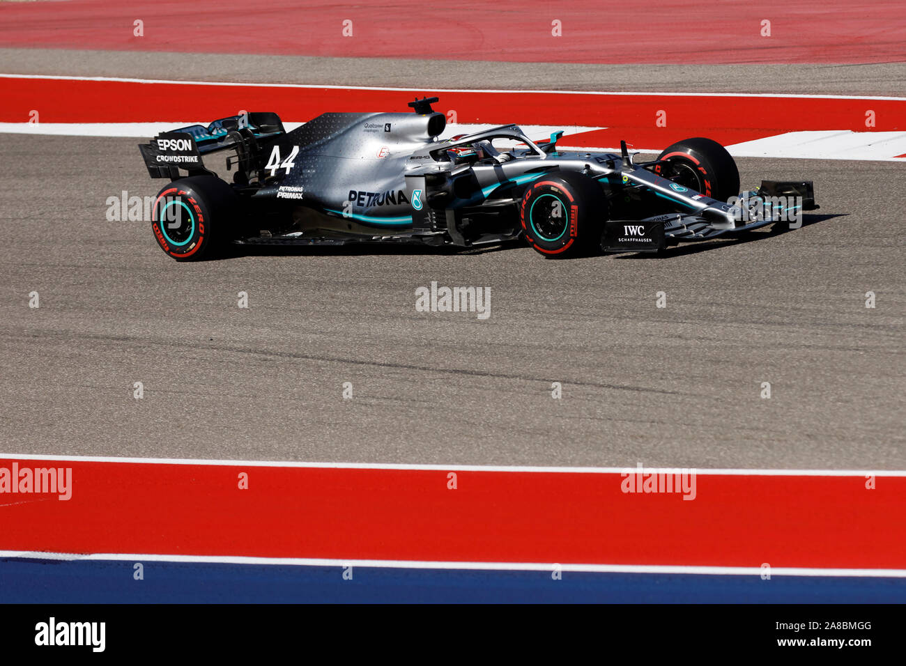 Mercedes pilota di Formula Uno Lewis Hamilton unità in una sessione di prove libere, 2019 Stati Uniti Grand Prix al circuito delle Americhe, Austin in Texas Foto Stock