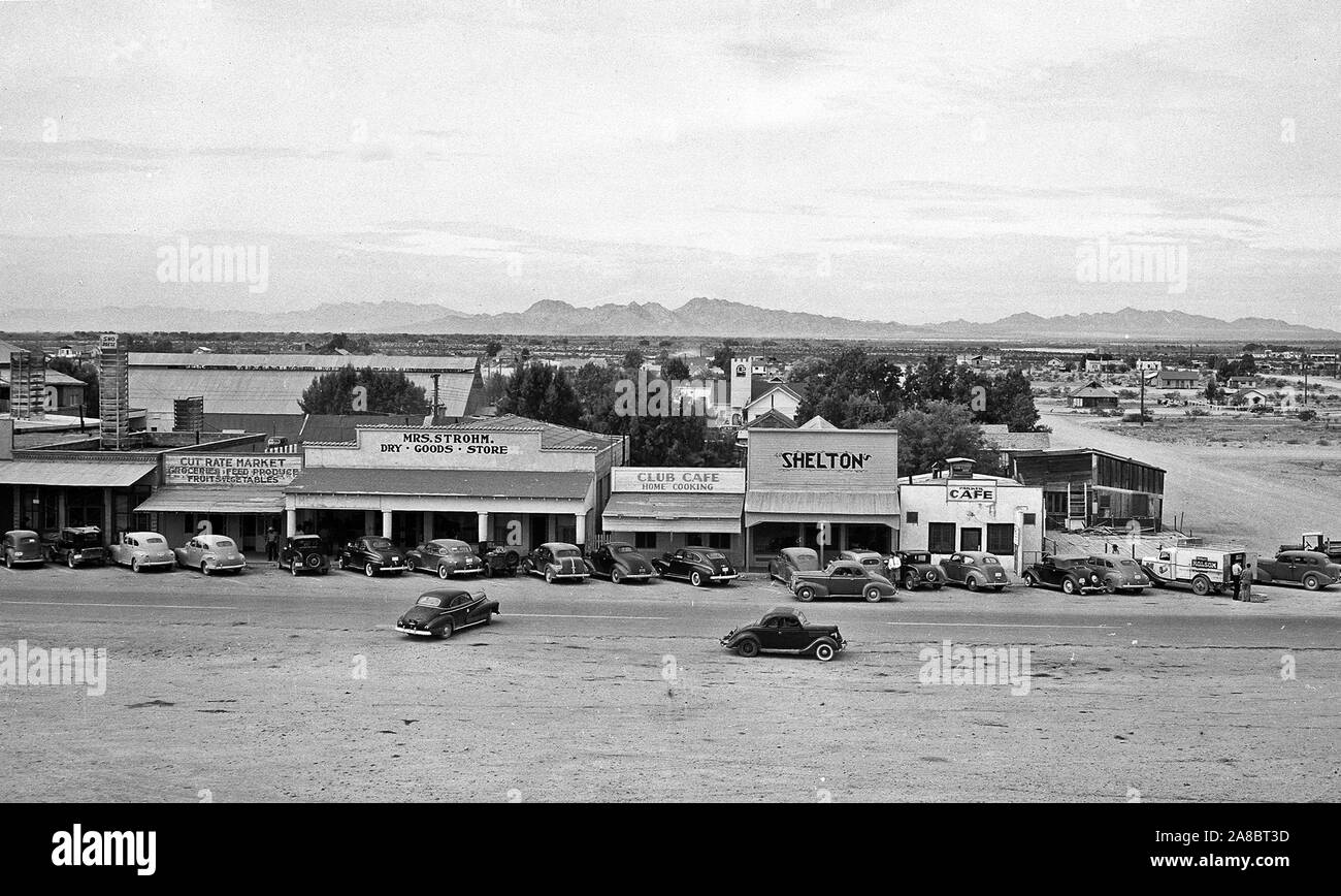 Vista della strada principale di Parker, Arizona Aprile 1942 Foto Stock