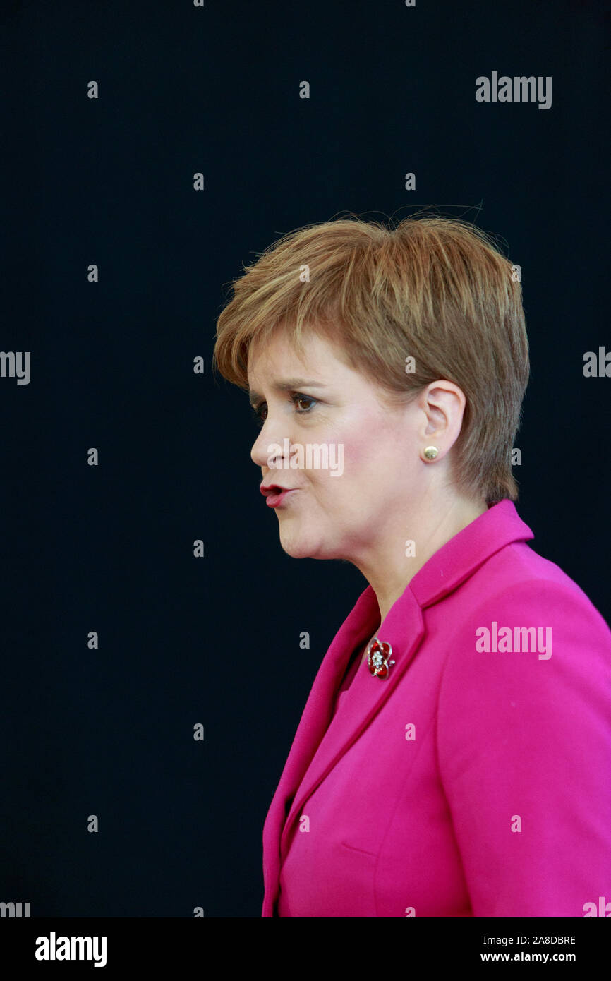 Edinburgh, Regno Unito., . Premere il tasto di chiamata Nicola lancio di storione SNP generale della campagna elettorale a Dynamic Earth di Edimburgo. Nella foto: Nicola Storione Primo Ministro. Credito: pak@ Mera/Alamy Live News Foto Stock