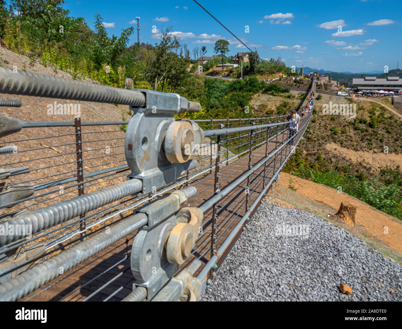 Gatlinburg sospensione pedonale ponte sopraelevato in Great Smoky Mountains resort città di Gatlinburg Tennessee negli Stati Uniti Foto Stock