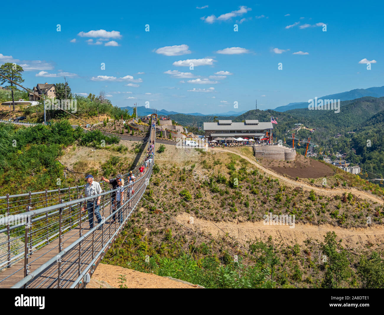 Gatlinburg sospensione pedonale ponte sopraelevato in Great Smoky Mountains resort città di Gatlinburg Tennessee negli Stati Uniti Foto Stock