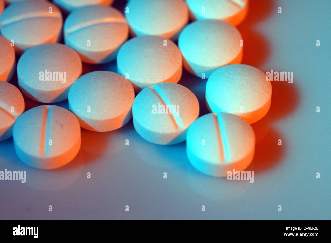 Tabletten, Schmerztabletten, Tablettensucht, Foto Stock