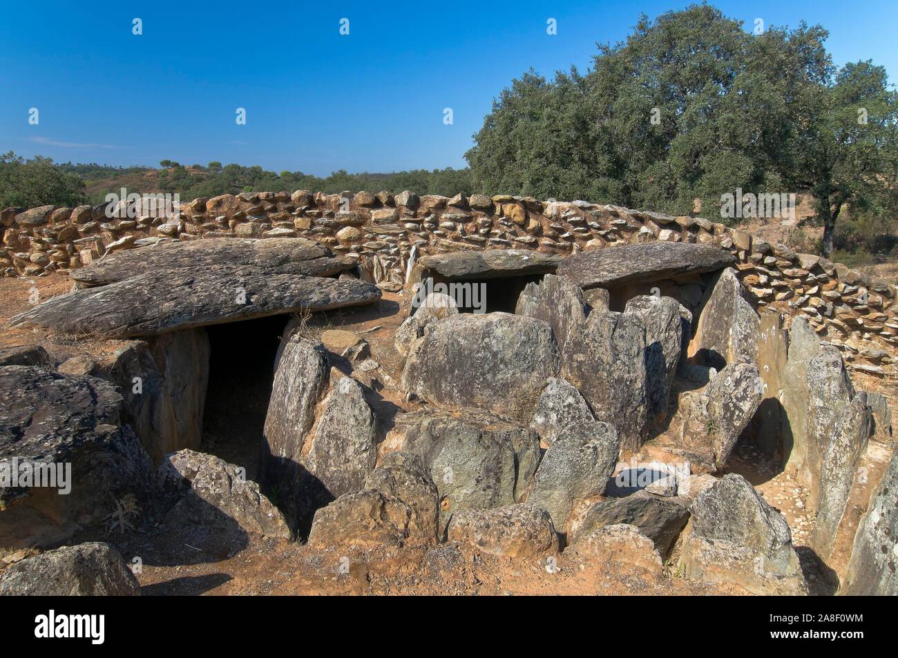 Dolmen di El Pozuelo - compreso tra 2500-2200 BC, Zalamea La Real. La provincia di Huelva, regione dell'Andalusia, Spagna, Europa. Foto Stock