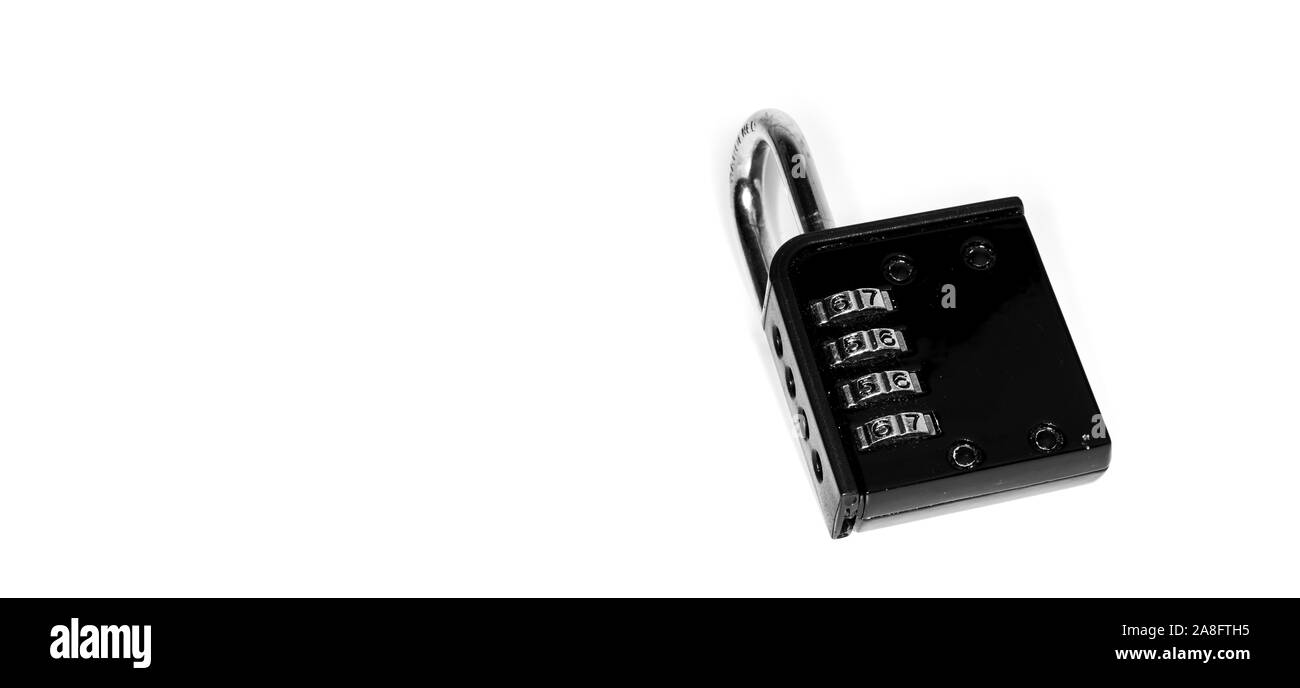 Lucchetto nero con il codice isolato su sfondo bianco Foto Stock