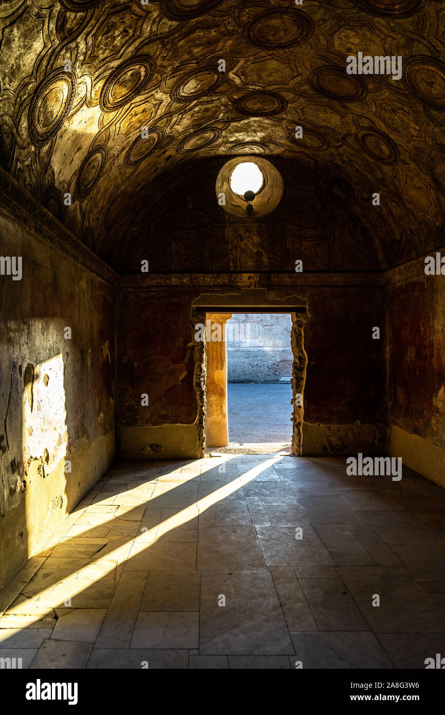 Interno del Stabian bagni termali (terme Stabiane) a Pompei antica città patrimonio dell'Umanità UNESCO, Italia Foto Stock