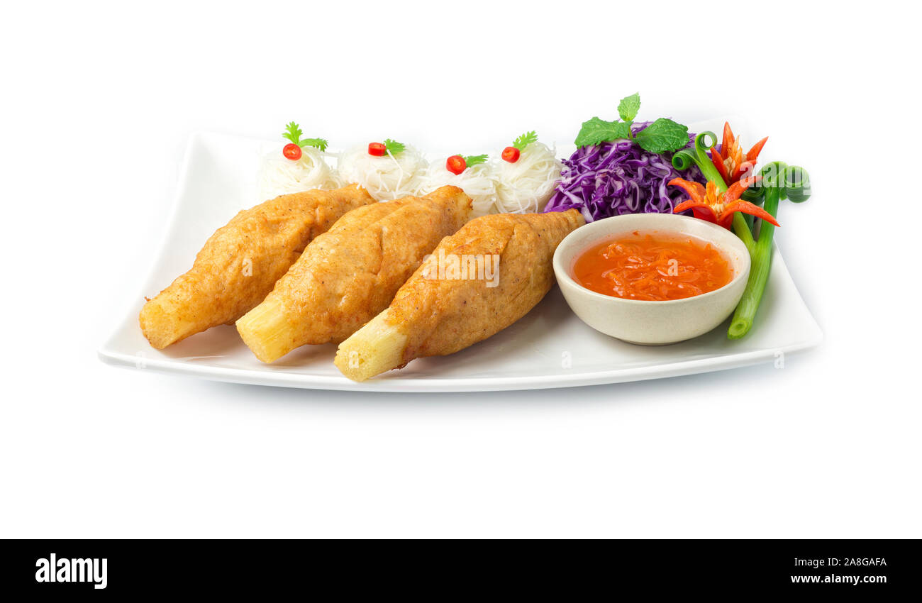 Gamberi vietnamita fritte a bastoncino di zucchero da canna e sottili spaghetti di riso vietnamita stile alimentare cibo sano goodtasty decorare con verdure vie anteriore Foto Stock