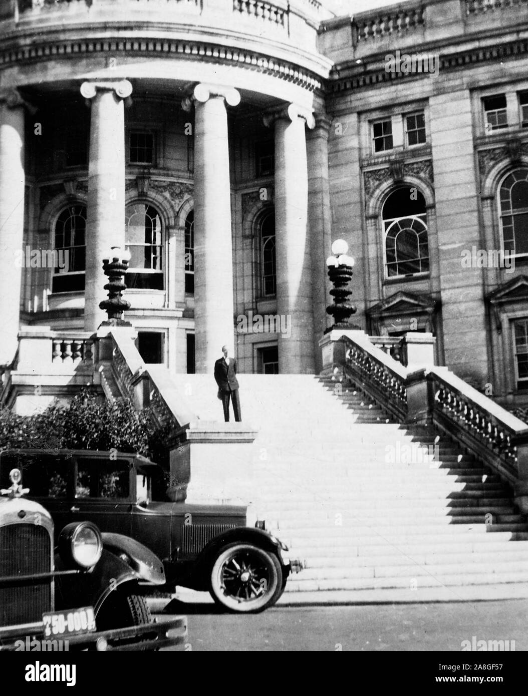 Vista dello stato campidoglio di Madison, Wisconsin, ca. 1925. Foto Stock