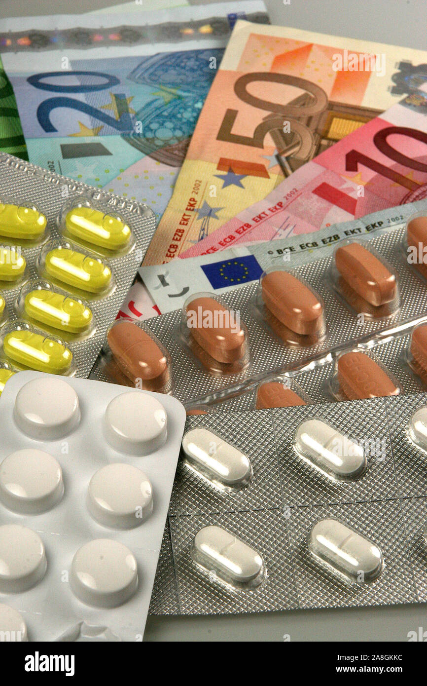 Teure Medikamente, Tabletten, Pillen, Banknoten, Foto Stock