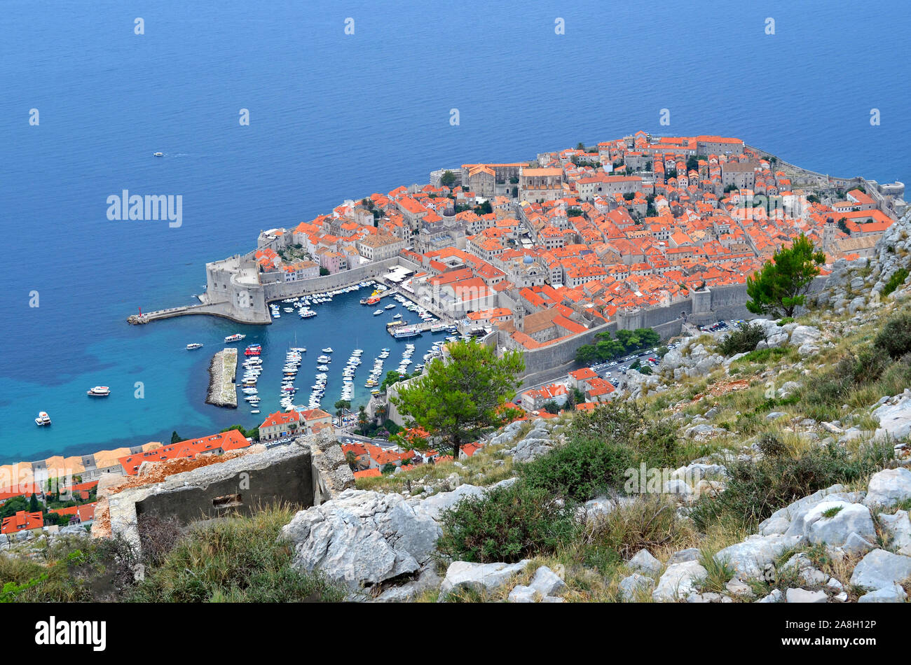 Antenna (panoramico) Vista della Città Vecchia (porto vecchio) fortezza imperiale Dubrovnik (Croazia) Foto Stock