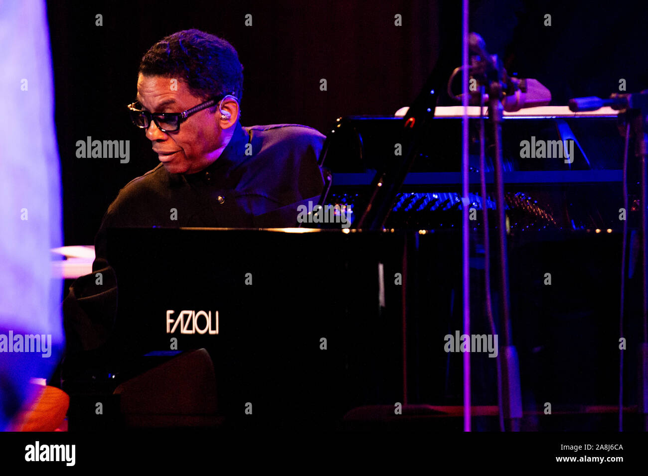 Milano Italia 1 novembre 2019 Herbie Hancock live al Conservatorio Giuseppe Verdi © Roberto Finizio / Alamy Foto Stock