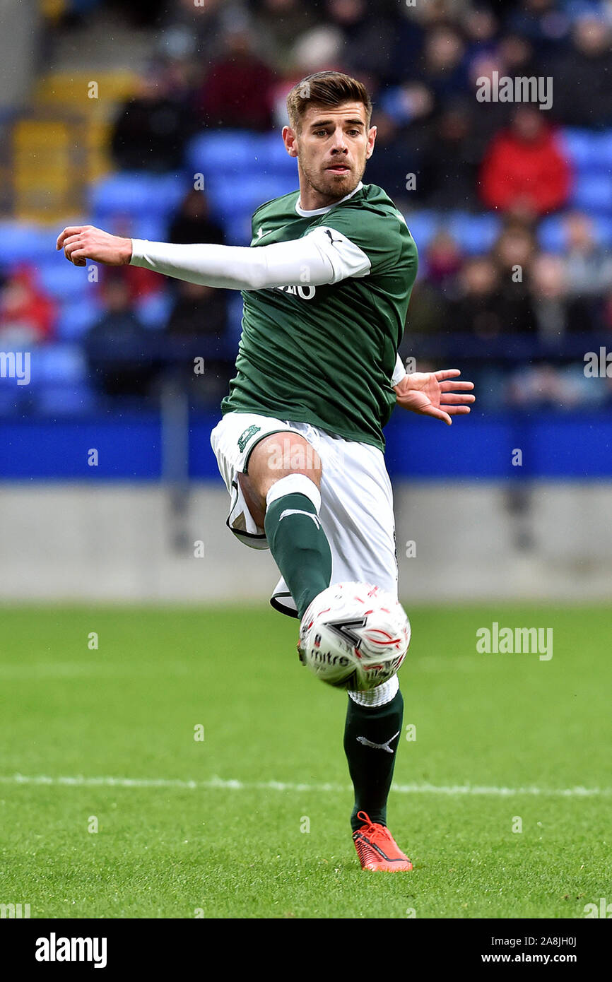Bolton, Regno Unito. 09Nov, 2019. BOLTON INGHILTERRA - Novembre 9th Plymouth è Joe Edwards in azione durante la FA Cup match tra Bolton Wanderers e la Plymouth Argyle al Reebok Stadium, Bolton sabato 9 novembre 2019. (Credit: Eddie Garvey | MI News) La fotografia può essere utilizzata solo per il giornale e/o rivista scopi editoriali, è richiesta una licenza per uso commerciale Credito: MI News & Sport /Alamy Live News Foto Stock