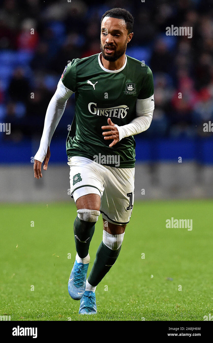 Bolton, Regno Unito. 09Nov, 2019. BOLTON INGHILTERRA - Novembre 9th Plymouth il Byron Moore in azione durante la FA Cup match tra Bolton Wanderers e la Plymouth Argyle al Reebok Stadium, Bolton sabato 9 novembre 2019. (Credit: Eddie Garvey | MI News) La fotografia può essere utilizzata solo per il giornale e/o rivista scopi editoriali, è richiesta una licenza per uso commerciale Credito: MI News & Sport /Alamy Live News Foto Stock